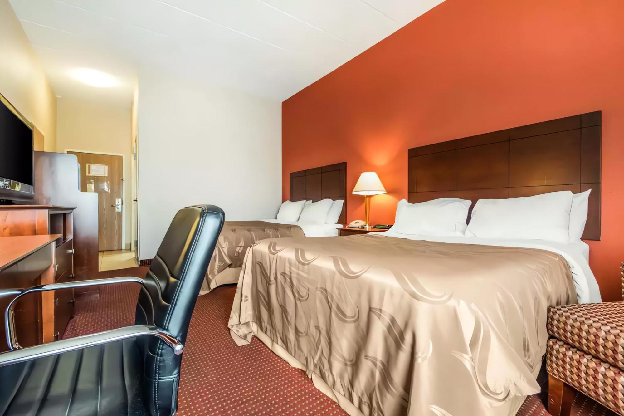Quality Inn & Suites Lawrenceburg Extérieur photo