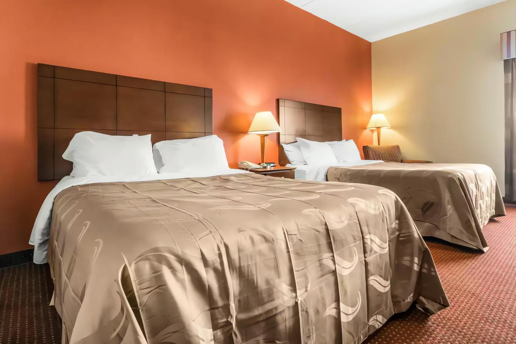 Quality Inn & Suites Lawrenceburg Extérieur photo